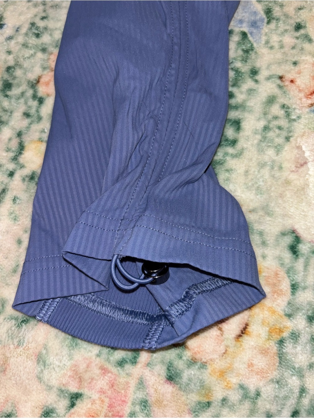 Women’s Lululemon joggers - Picture 4 of 4